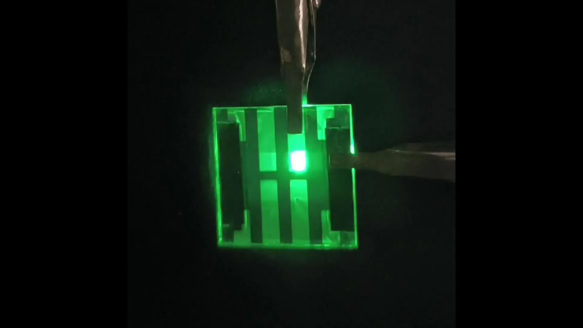 scientists-create-a-paper-thin-light-that-glows-like-the-sun