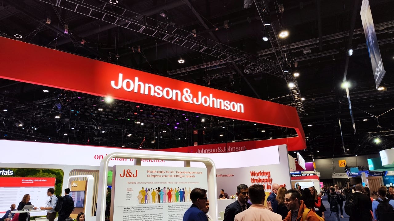 j&j-move-to-spin-off-orthopedics-unit-is-‘all-about-shrinking-to-grow-faster,’-exec-says
